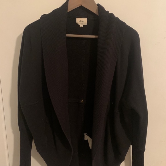 Aritzia Wilfred cardigan - Picture 2 of 2